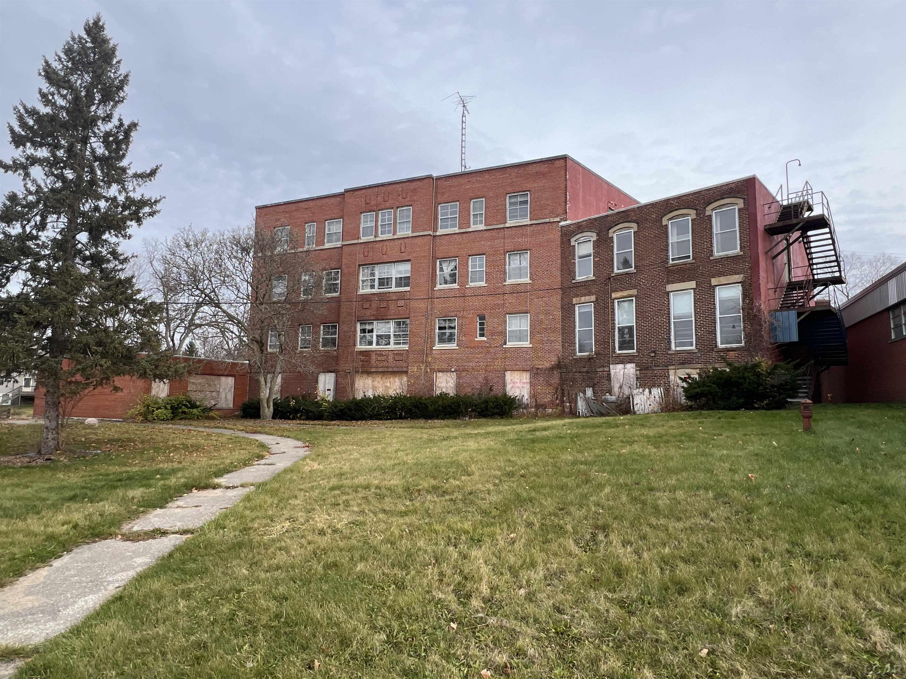 120 North Locust Street Adrian City MI 49221