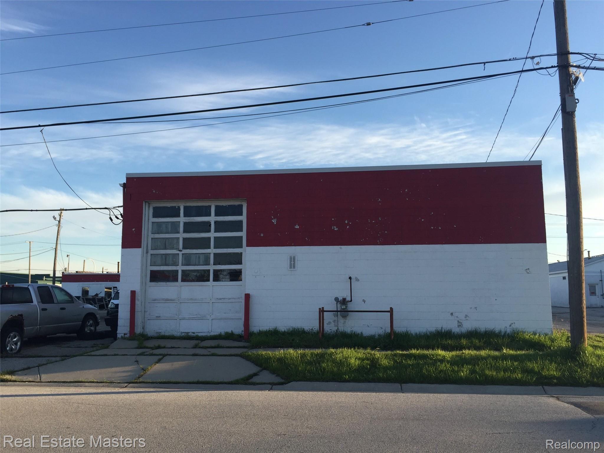 2222 Lapeer Avenue Port Huron City MI 48060