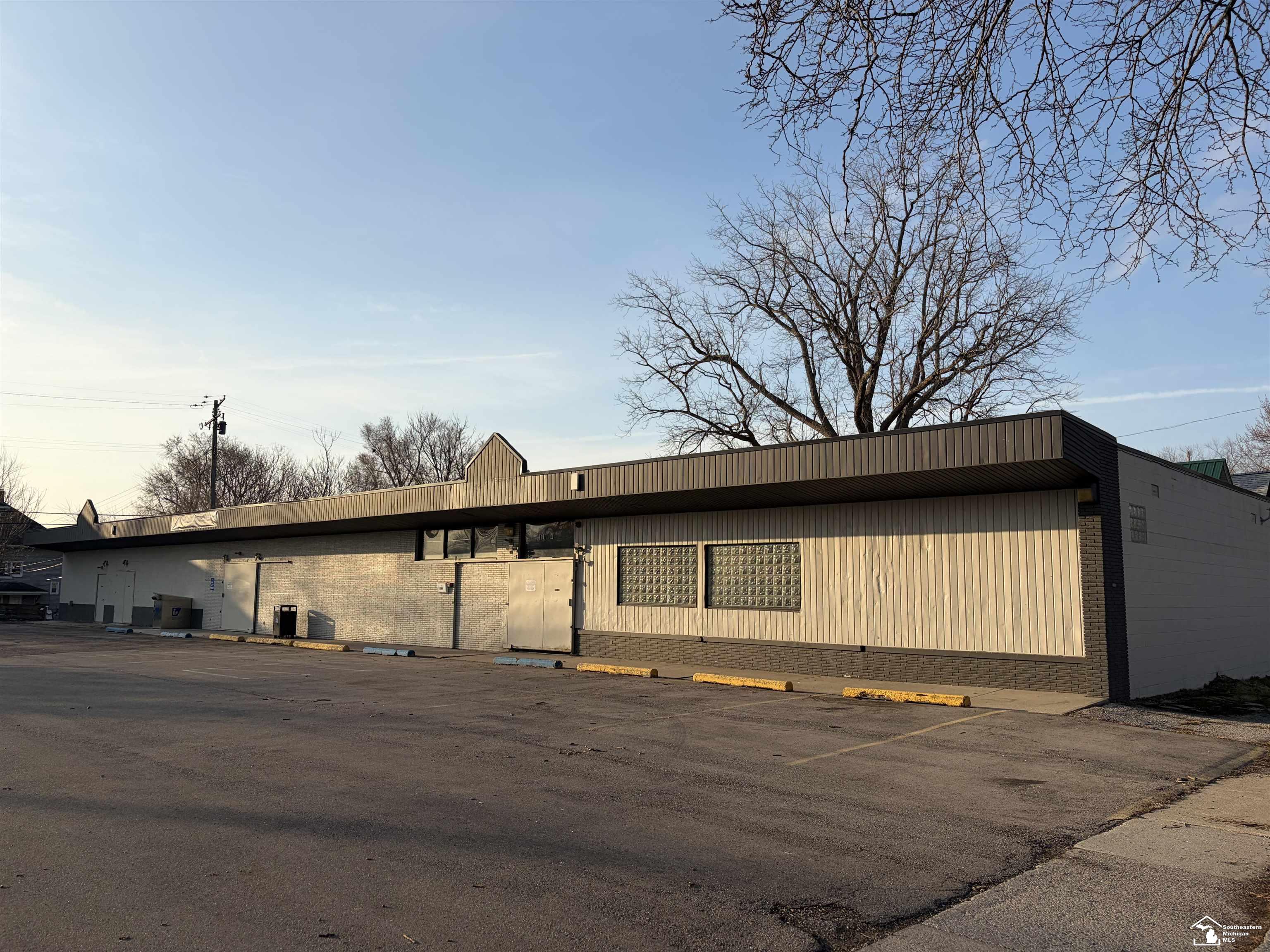 1104 E 4th Street Monroe City MI 48161