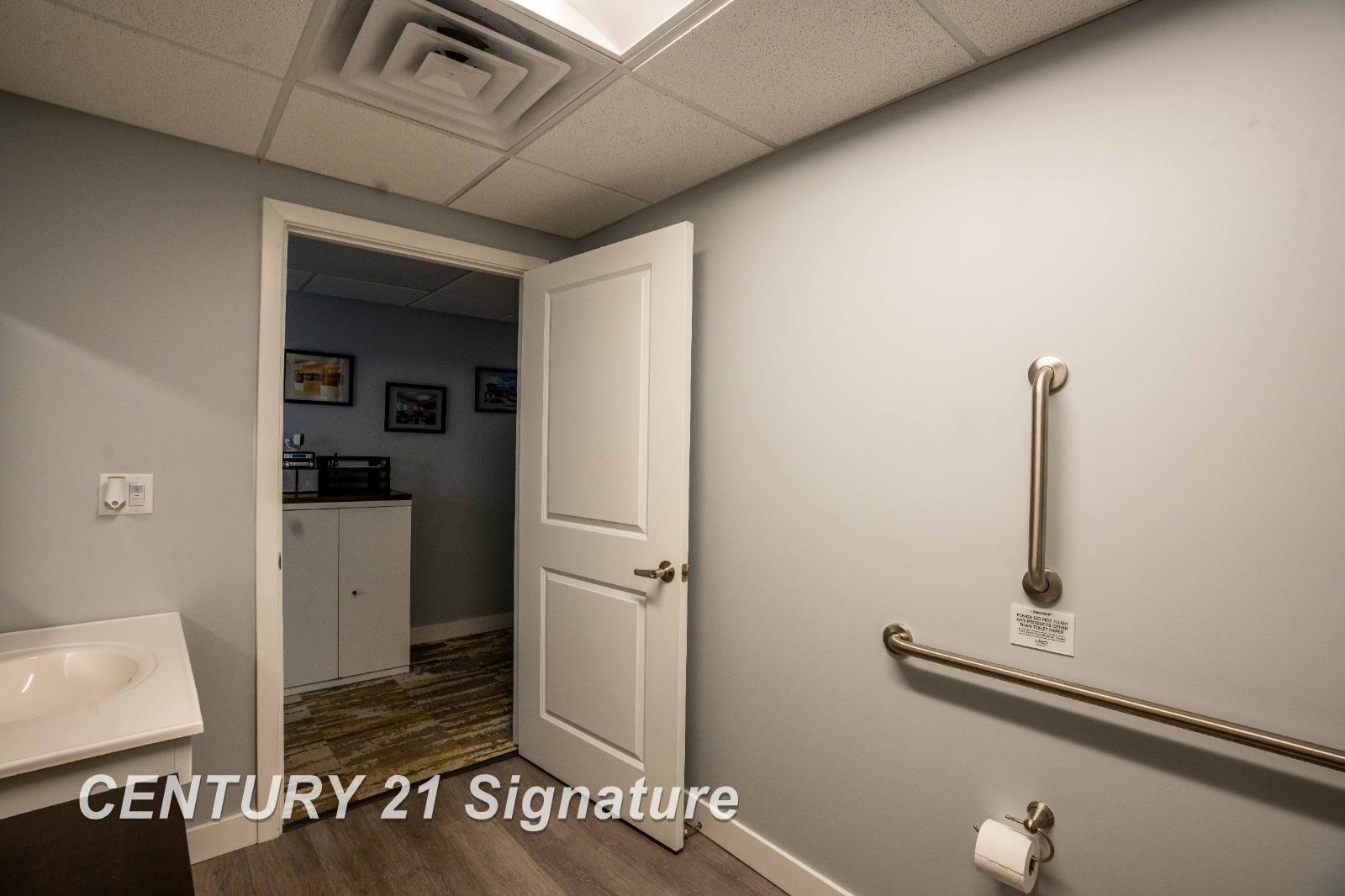 3061 Christy Way Saginaw Charter Township MI 48604