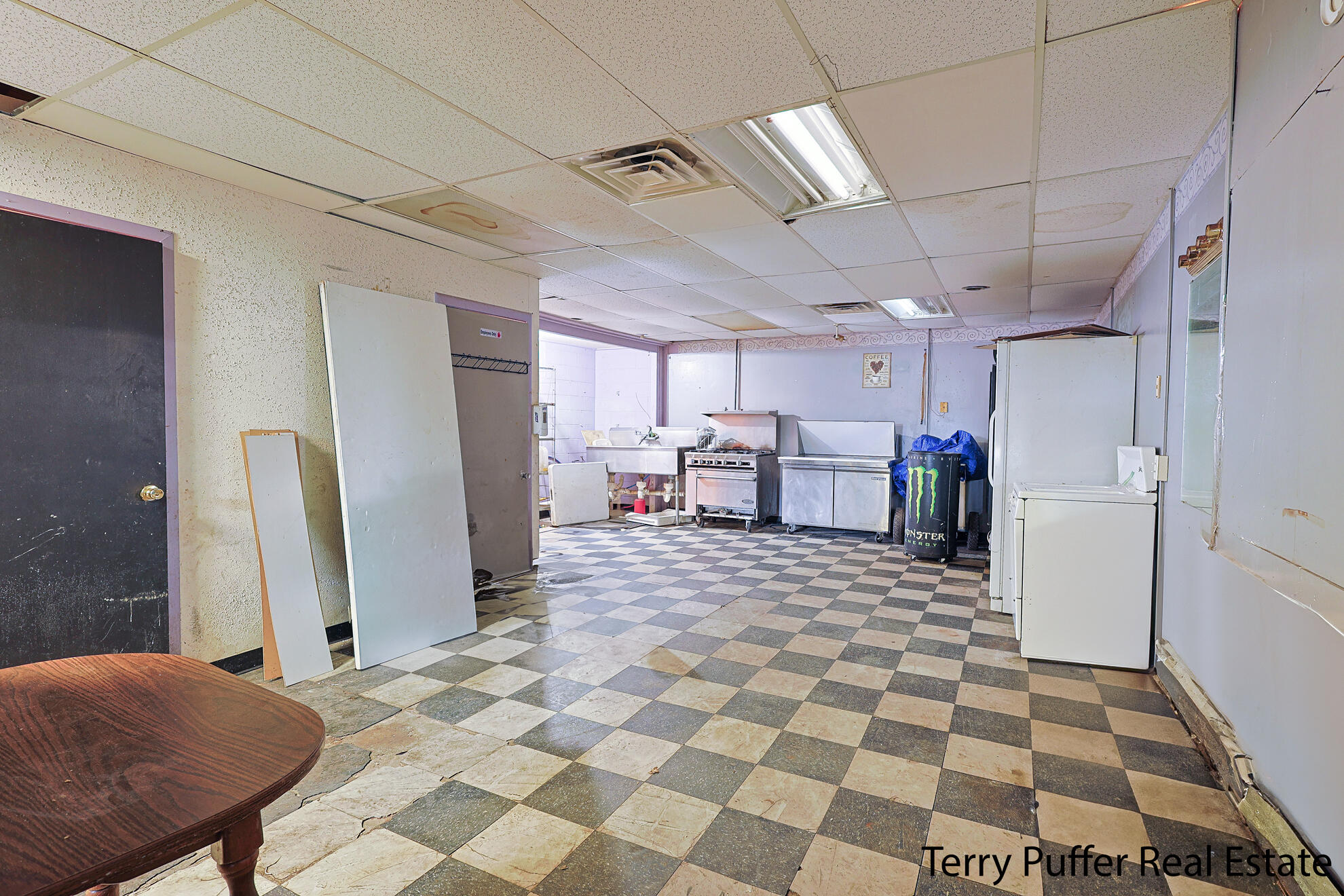 1202 Wood Street Muskegon City MI 49442