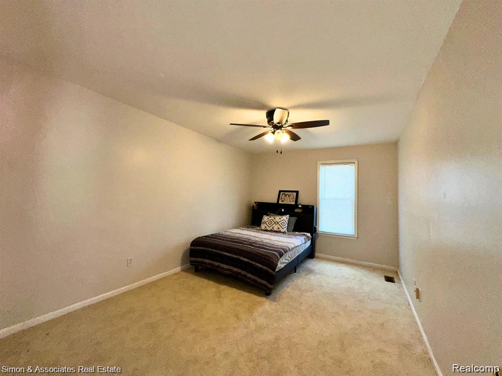 26345 Gratiot Avenue Roseville City MI 48066