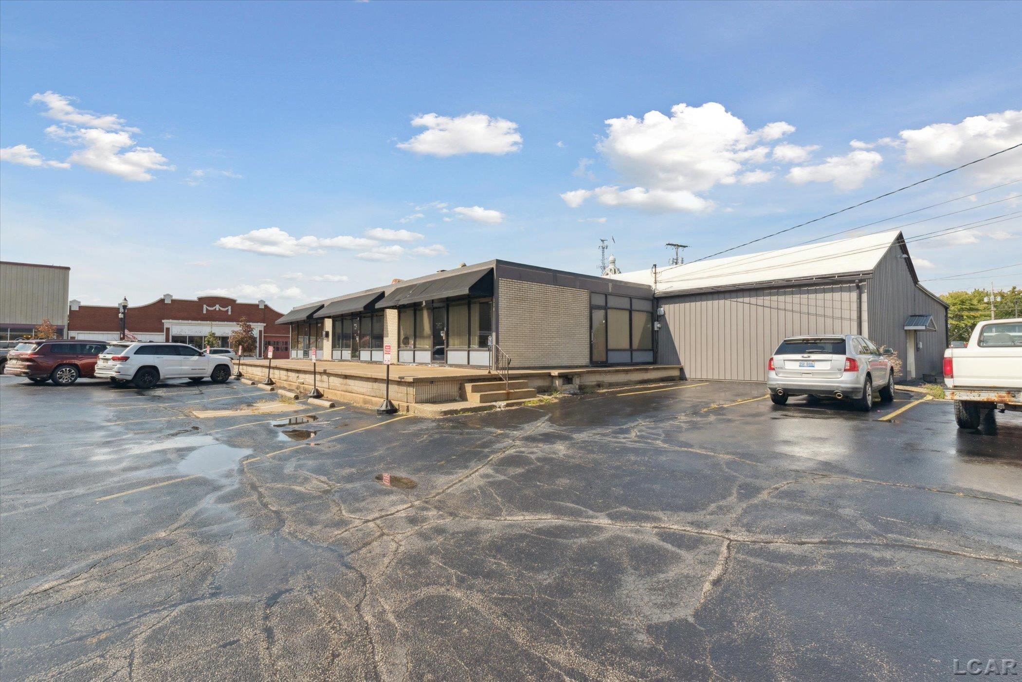 216 N Main Street Adrian City MI 49221