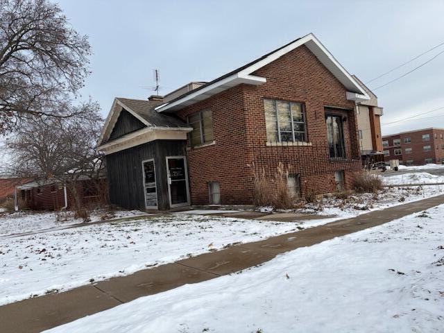 213 E Paw Paw Street Paw Paw Village MI 49079