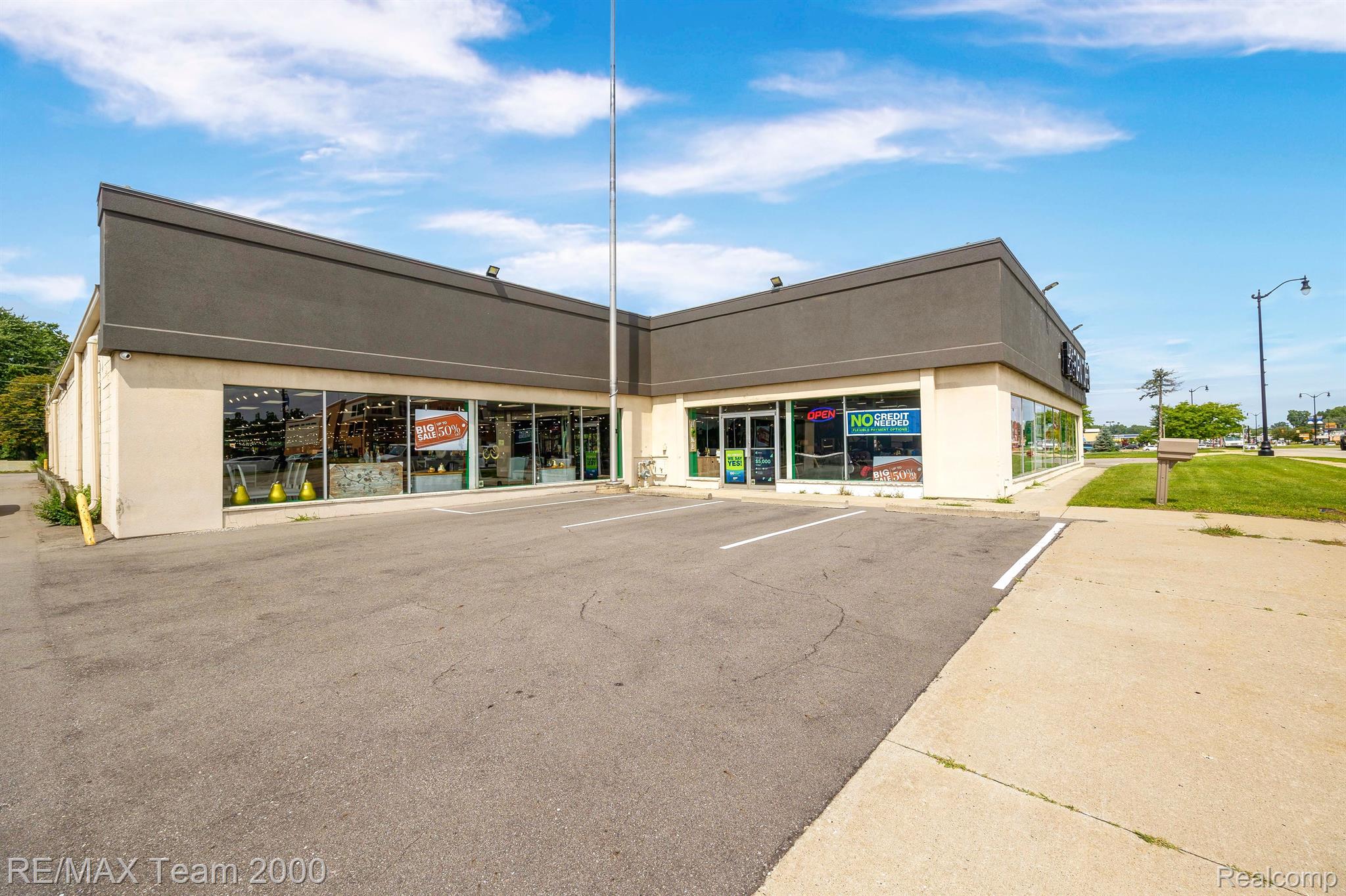 8830 Telegraph Road Taylor City MI 48180