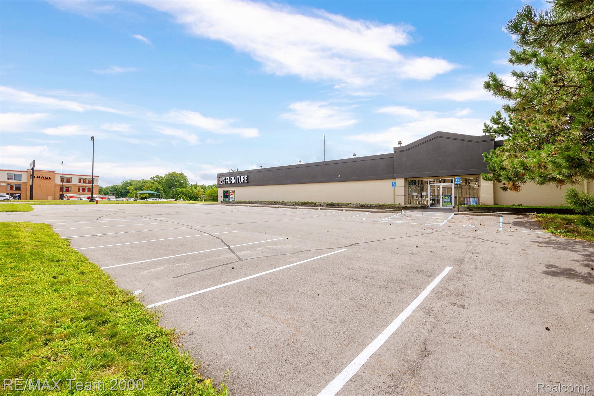 8830 Telegraph Road Taylor City MI 48180