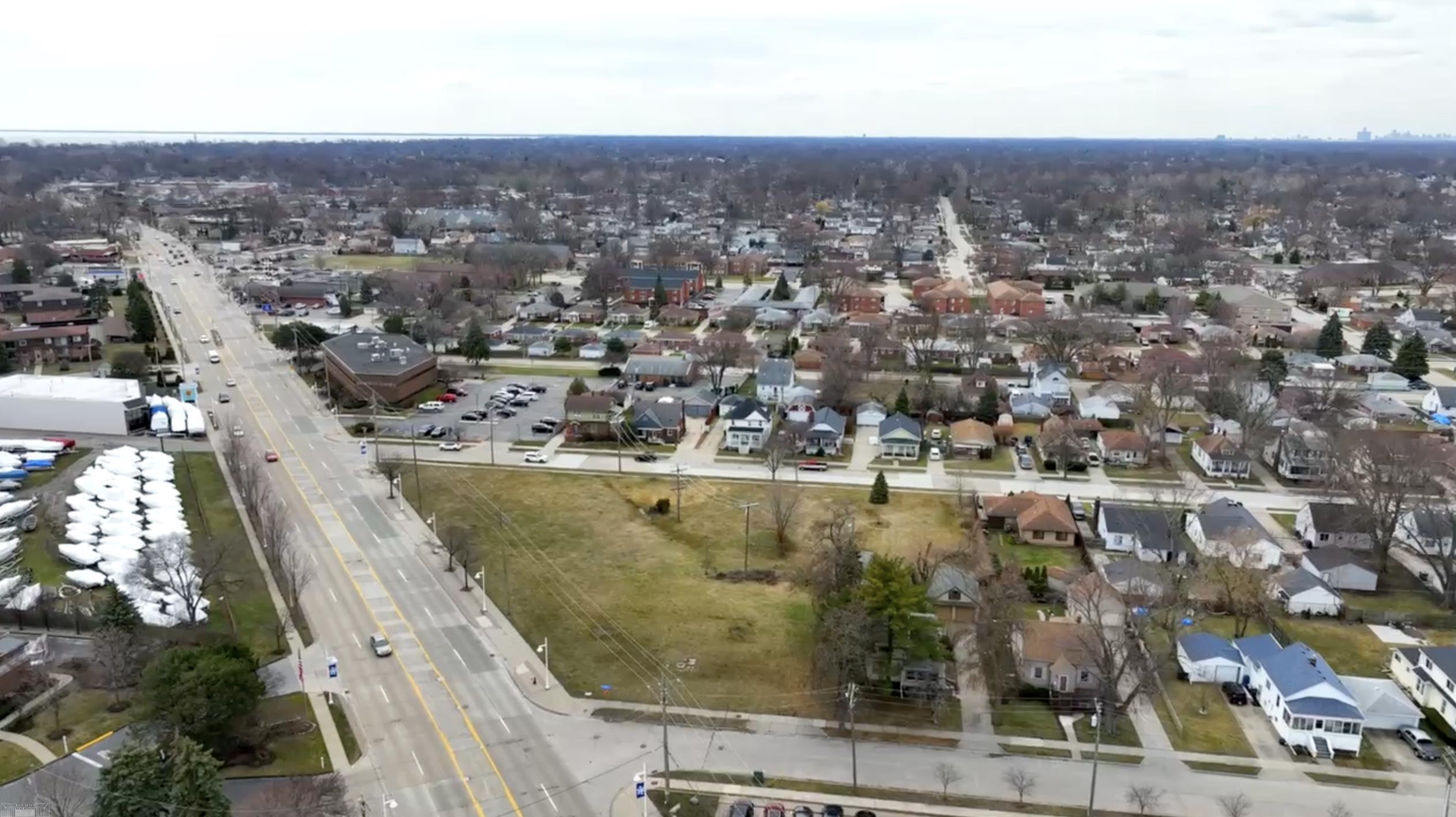 24101 Jefferson Avenue St. Clair Shores City MI 48080