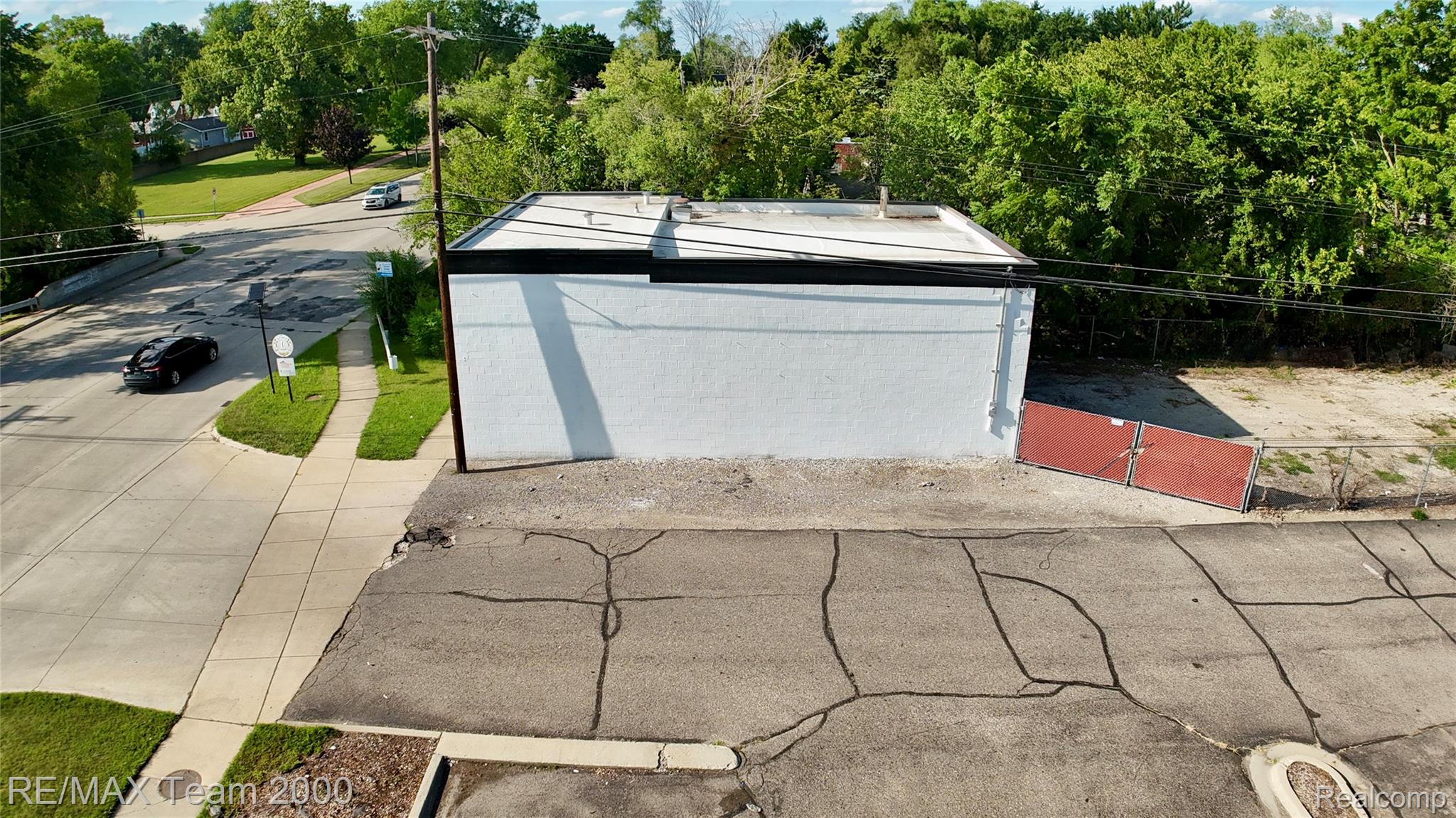 5729 S Beech Daly Street Dearborn Heights City MI 48125