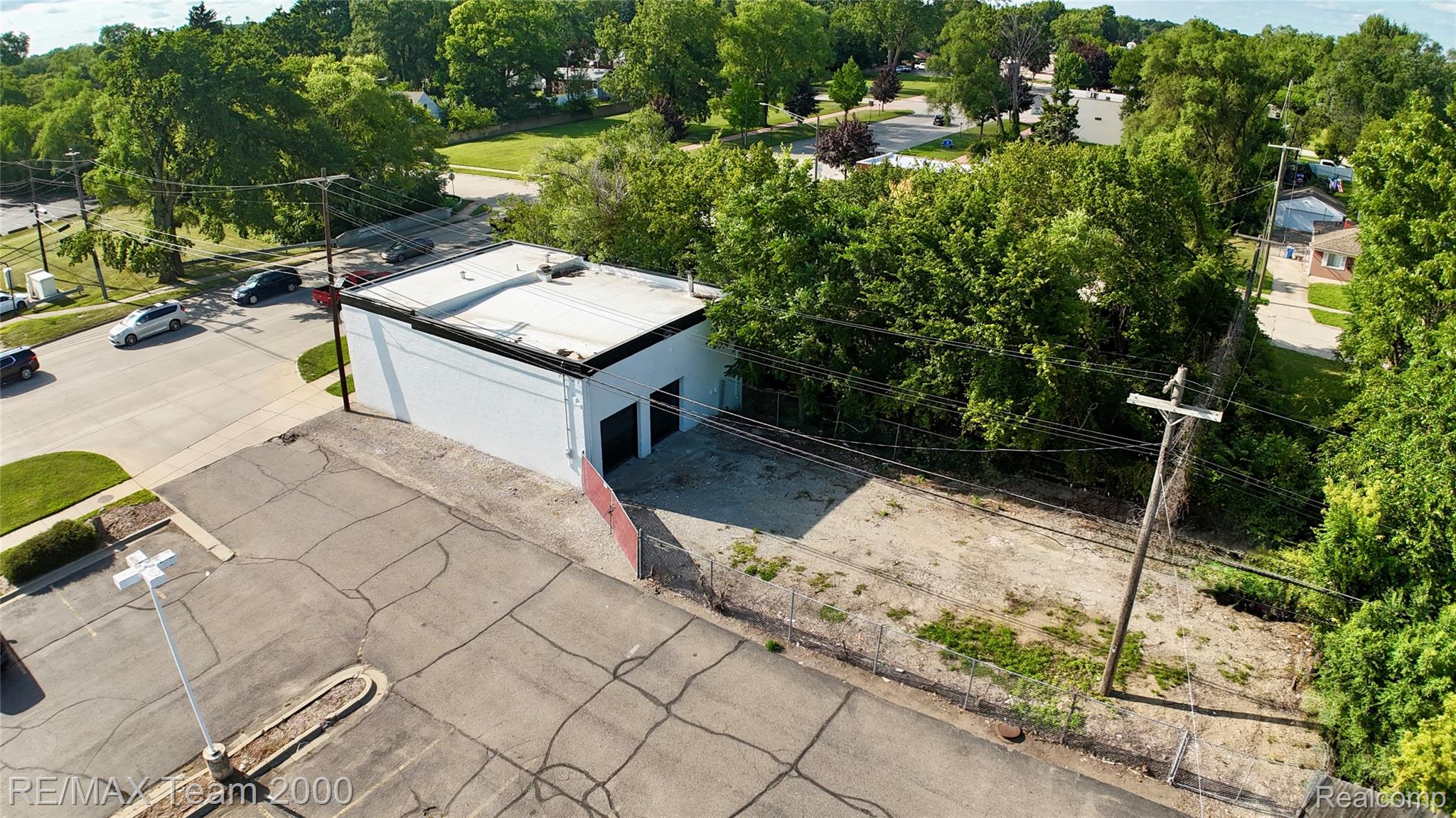 5729 S Beech Daly Street Dearborn Heights City MI 48125