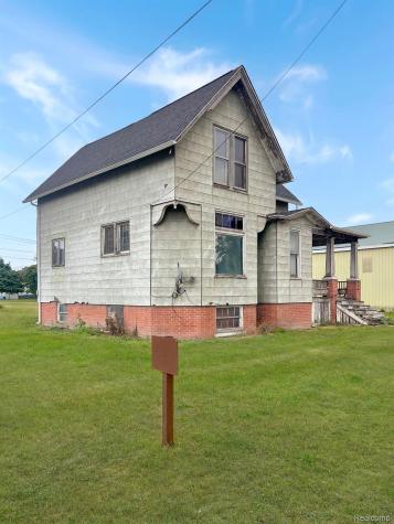 812 N Beck Street Sebewaing Village MI 48759
