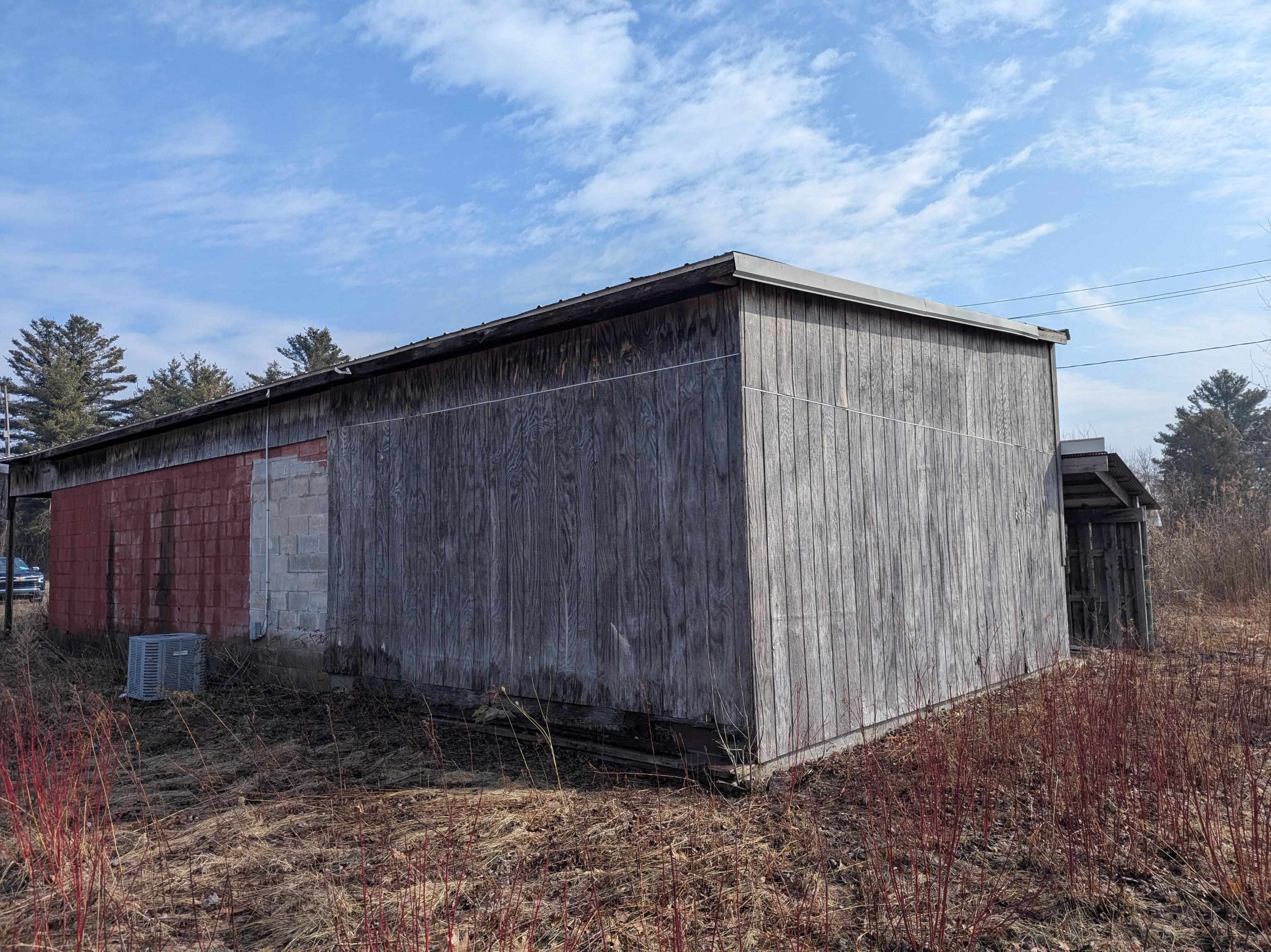 2416 E Huron Road Au Gres Township MI 48703