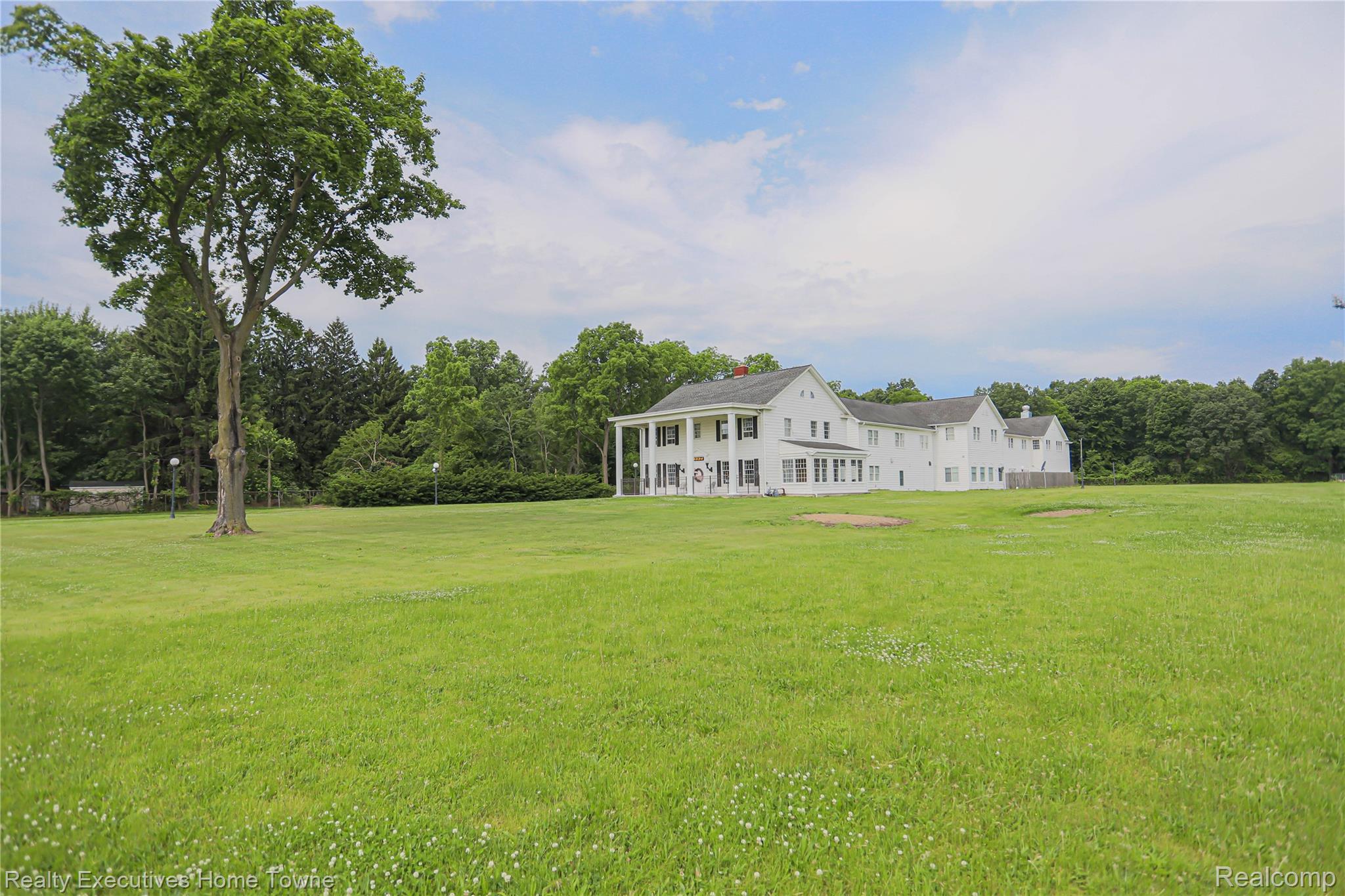 9334 River Road Algonac City MI 48001