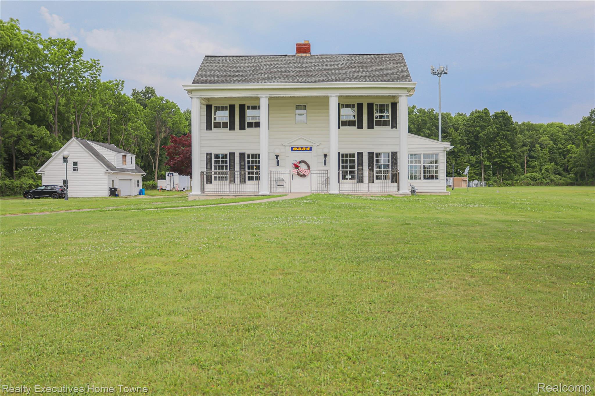 9334 River Road Algonac City MI 48001