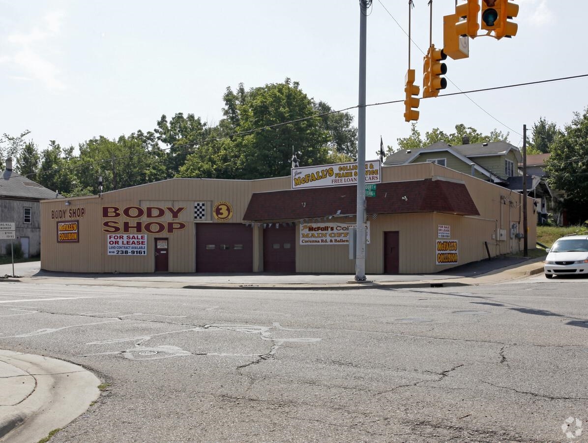 1839 W Court Street Flint City MI 48503