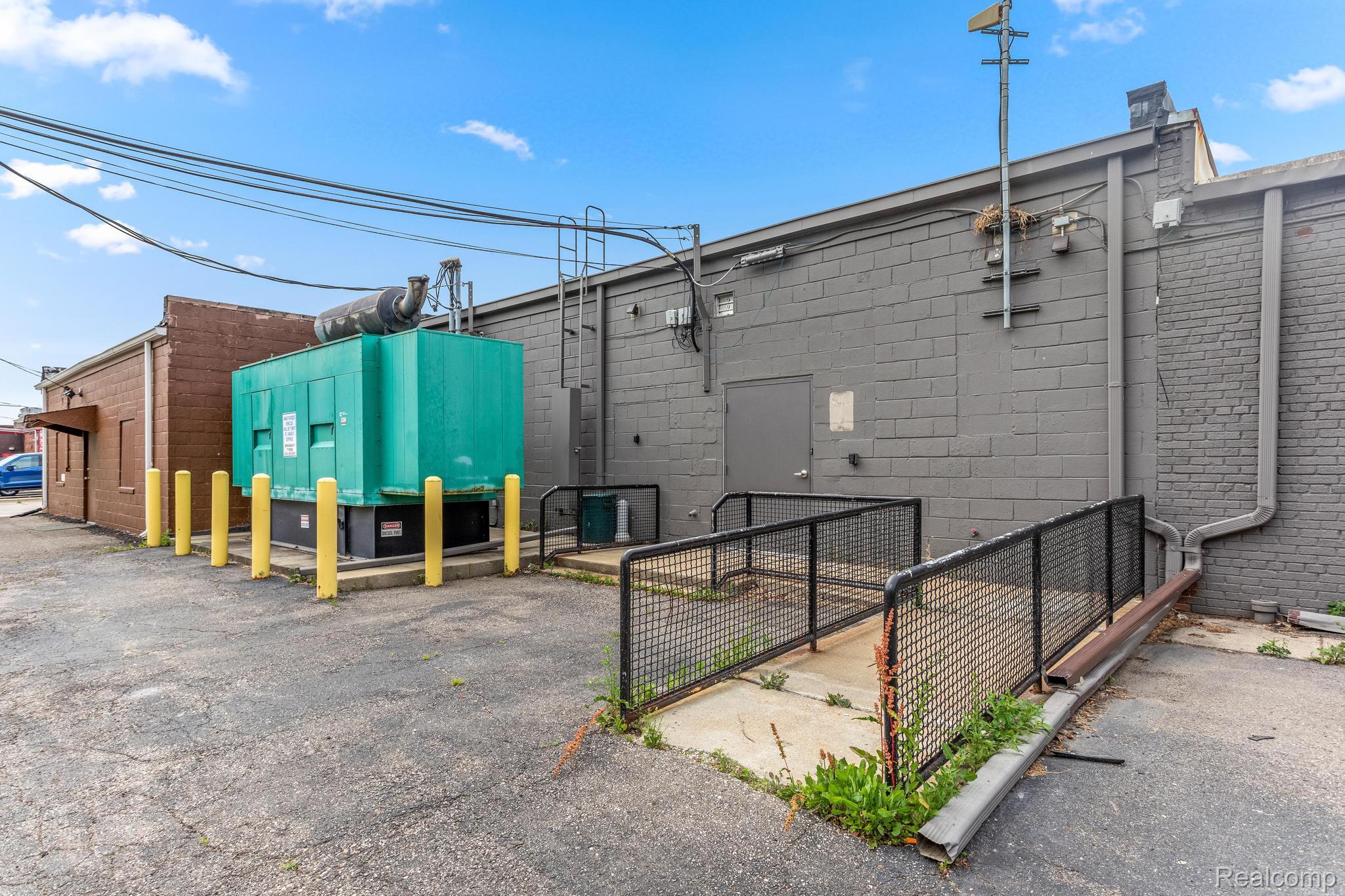 22015 Outer Drive Dearborn City MI 48124