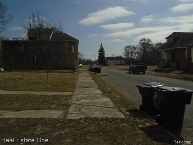 13498 Healy Detroit City MI 48212