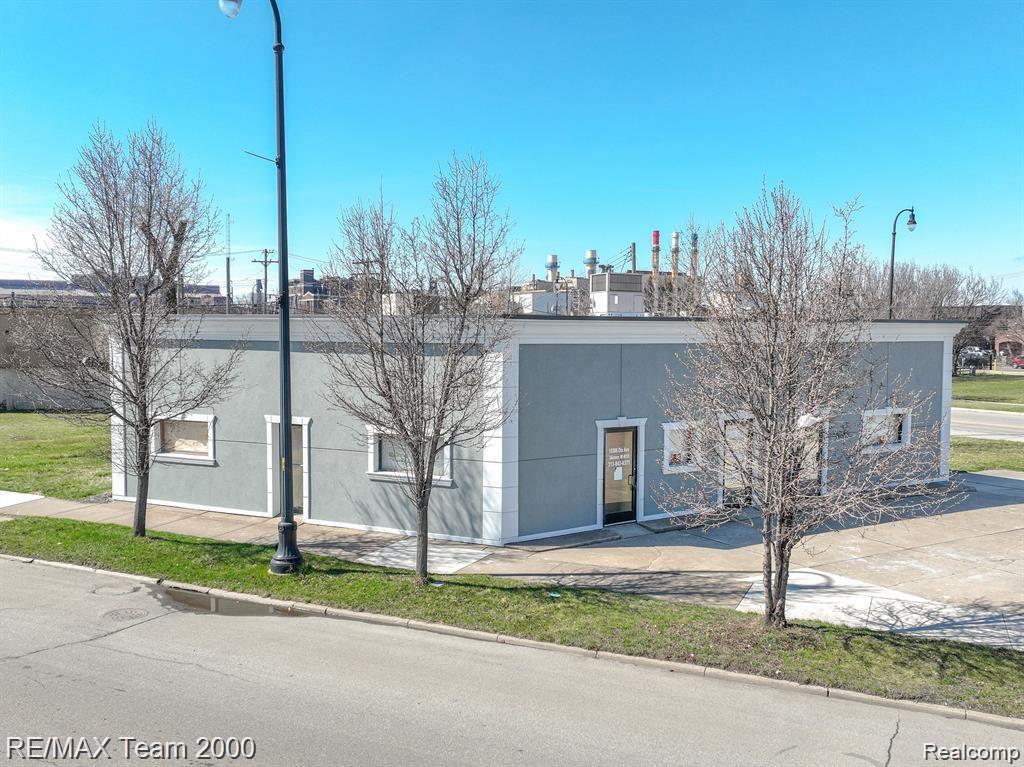 10306 Dix Dearborn City MI 48120