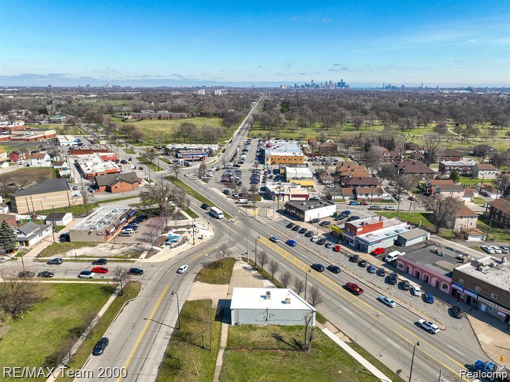 10306 Dix Dearborn City MI 48120