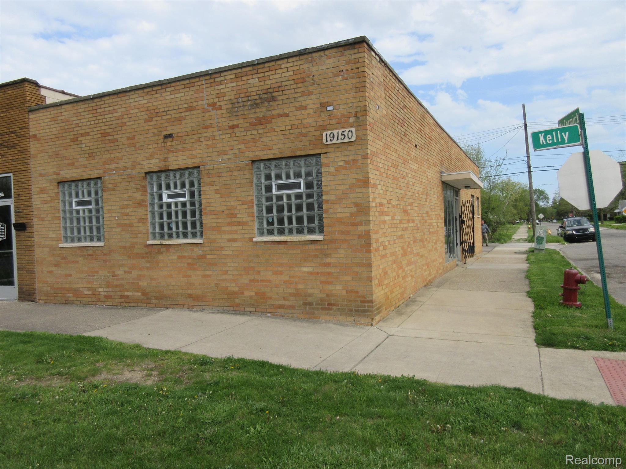 19150 Kelly Road Detroit City MI 48224