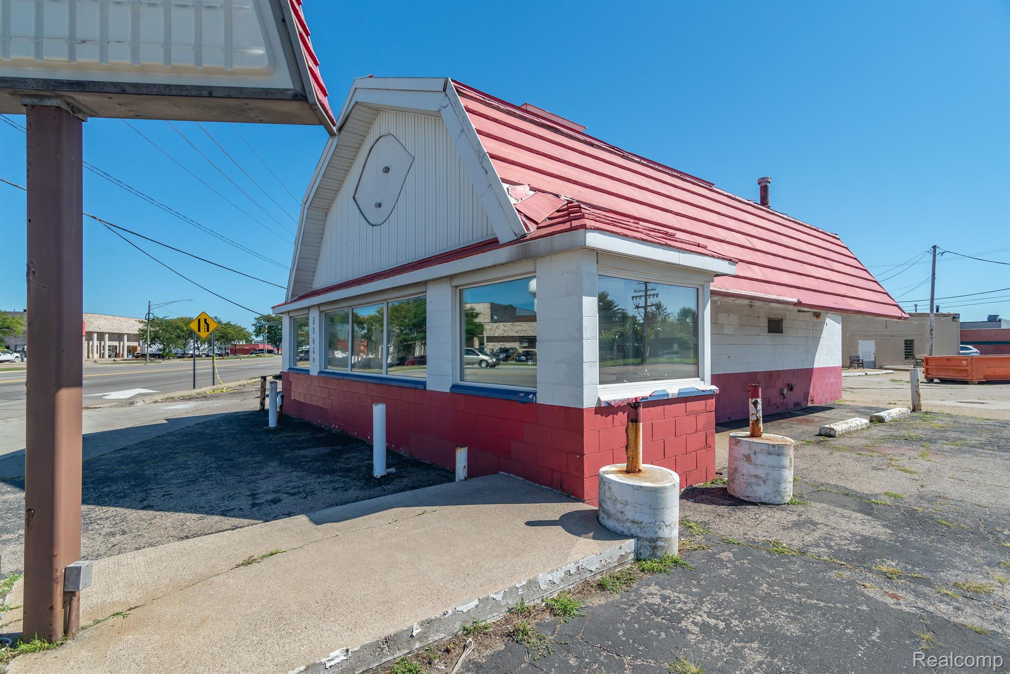 33060 Groesbeck Highway Fraser City MI 48026
