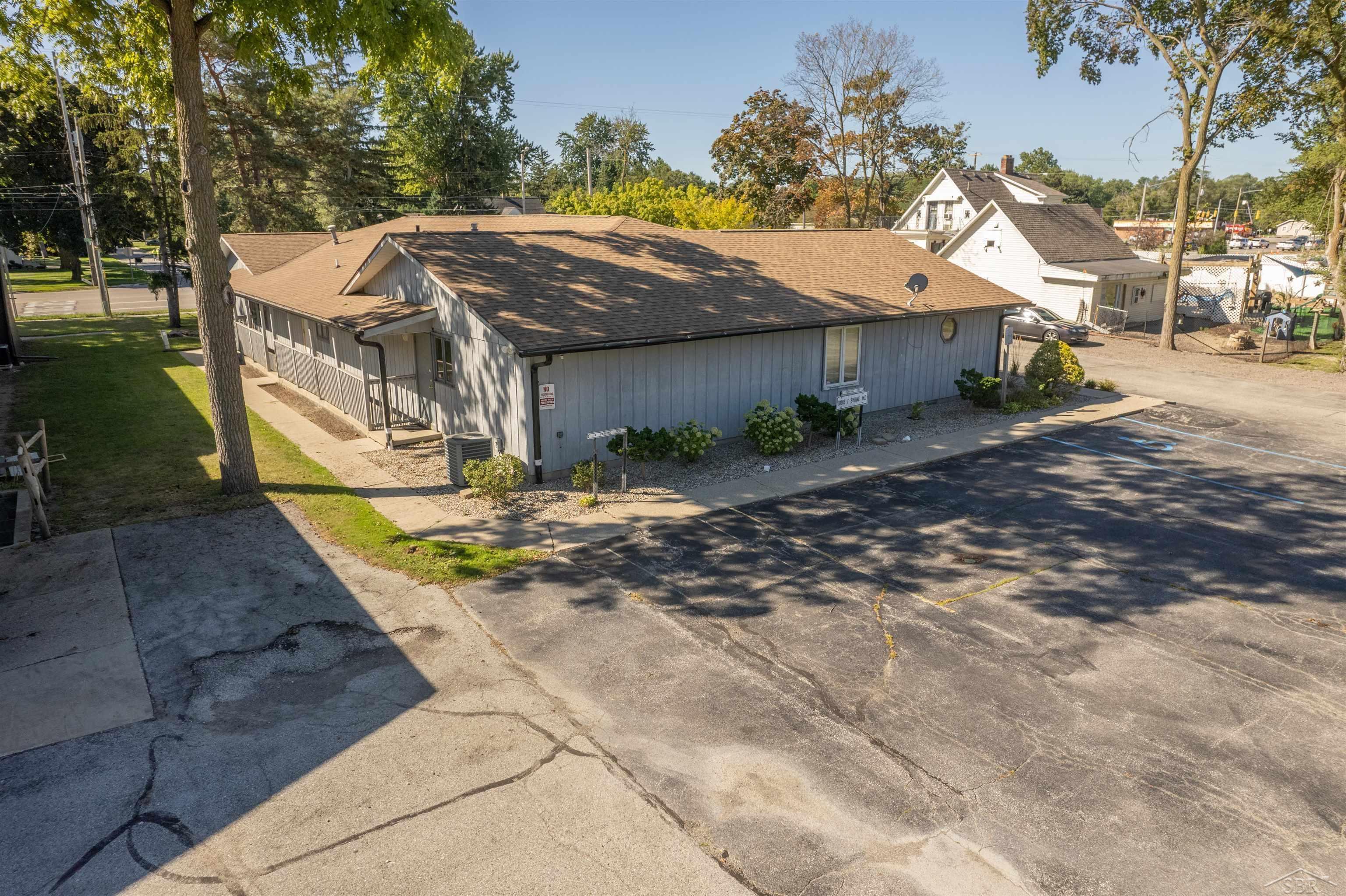 4386 State Street Saginaw Charter Township MI 48603