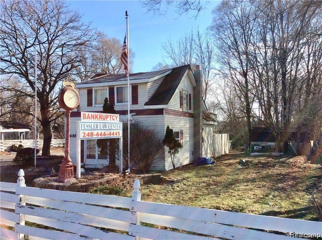 8685 Highland Road White Lake Charter Township MI 48386