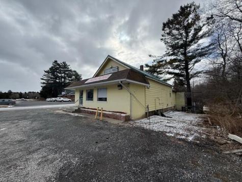 2494 S Lakeshore Road Unknown City MI 48469