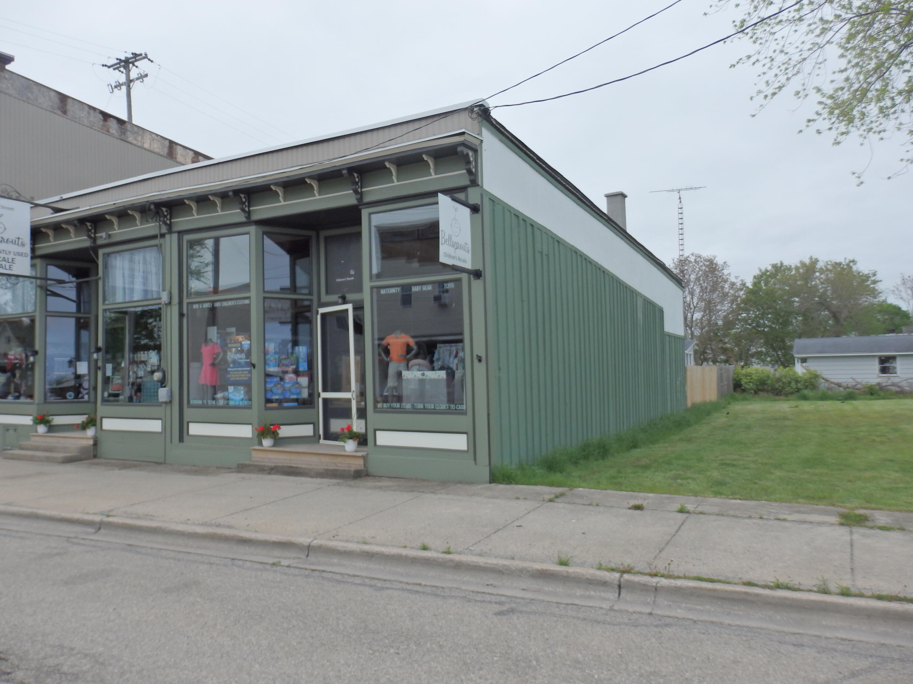 303 First Street Manistee City MI 49660