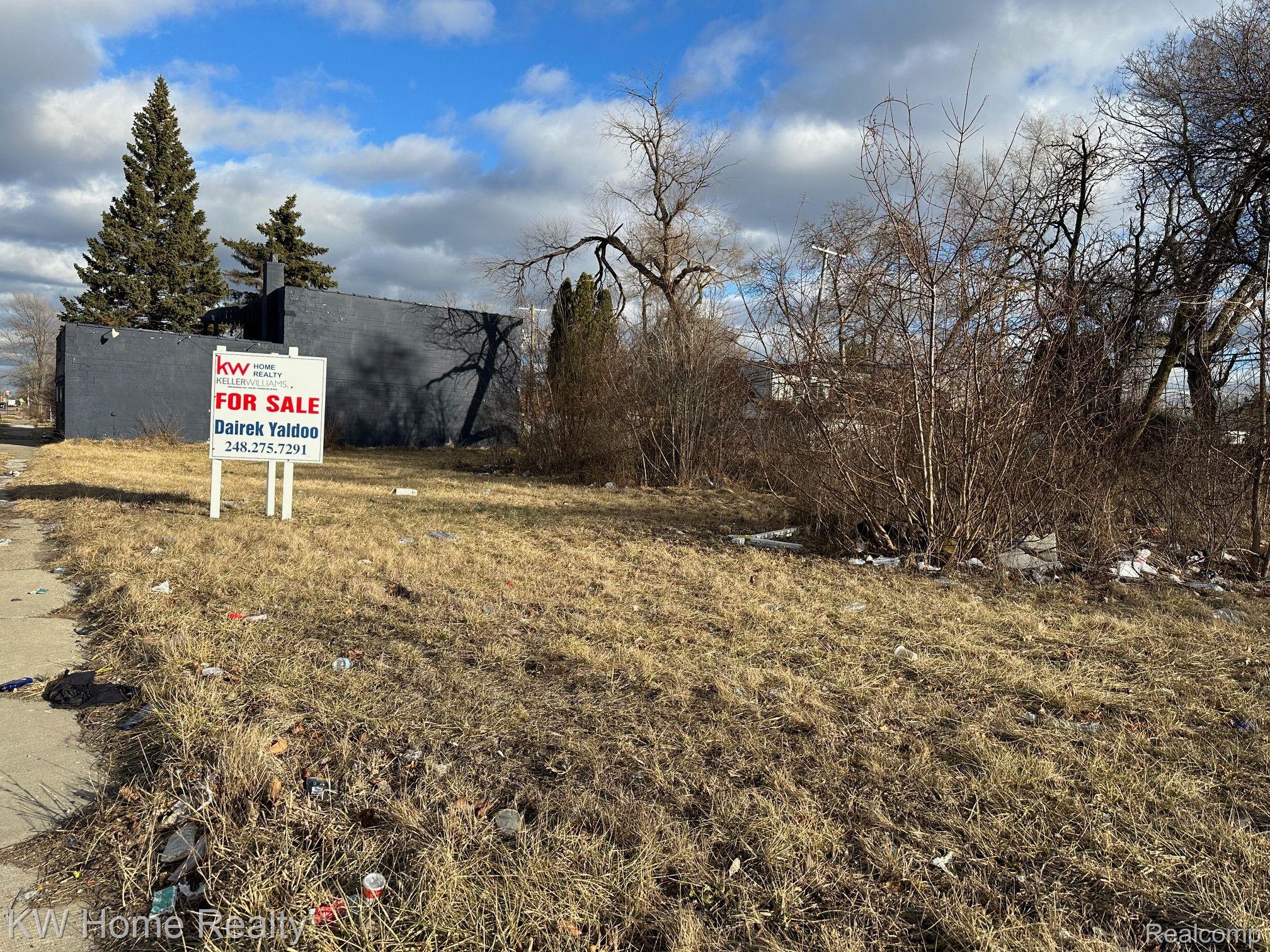 3302 E 7 Mile Road Detroit City MI 48234