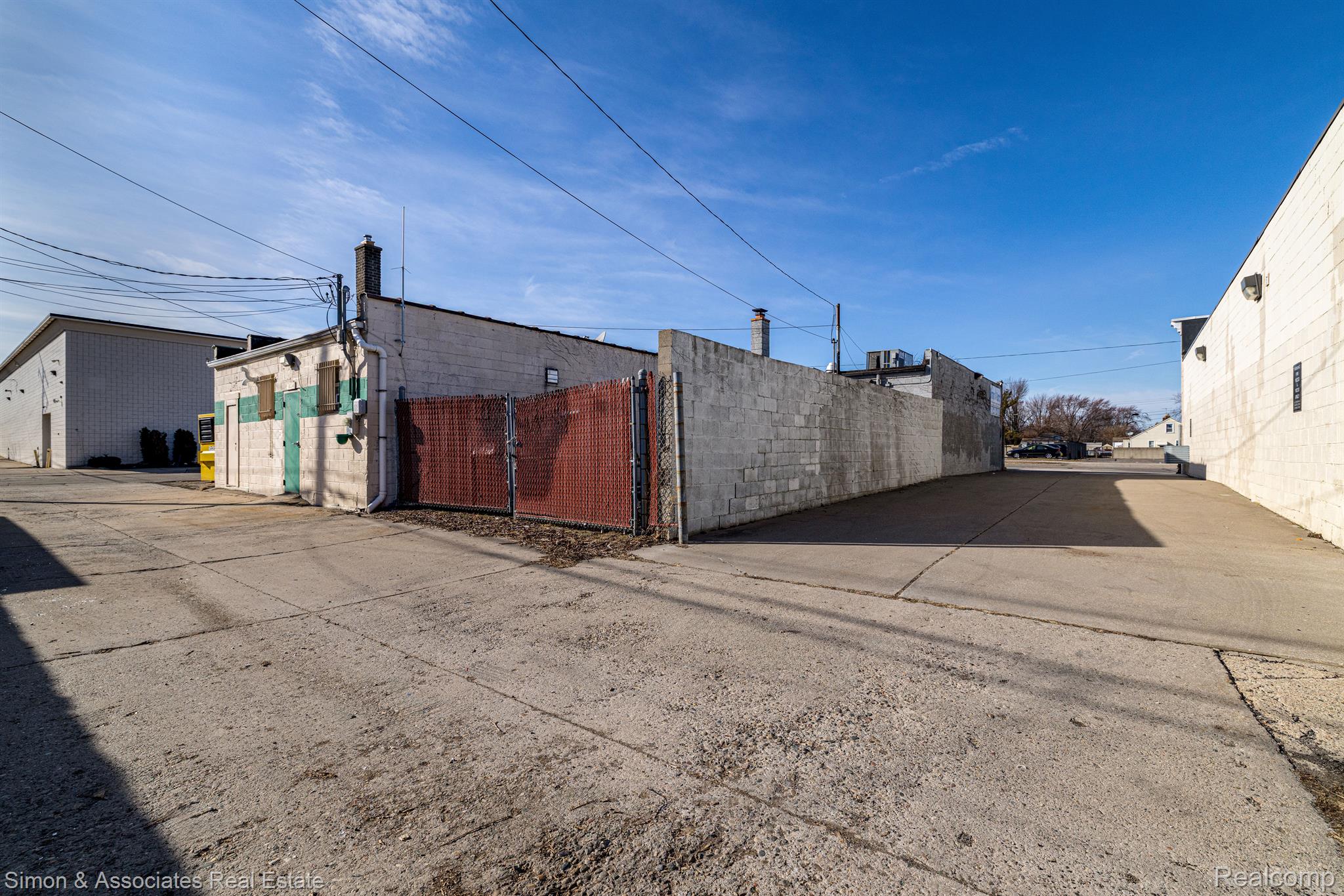 18228 E 9 Mile Road Eastpointe City MI 48021