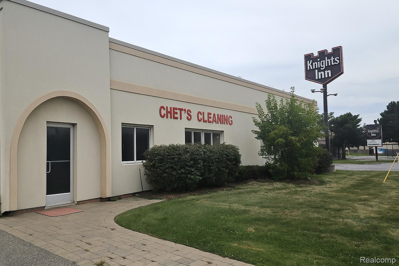 26071 Dequindre Road Madison Heights City MI 48071