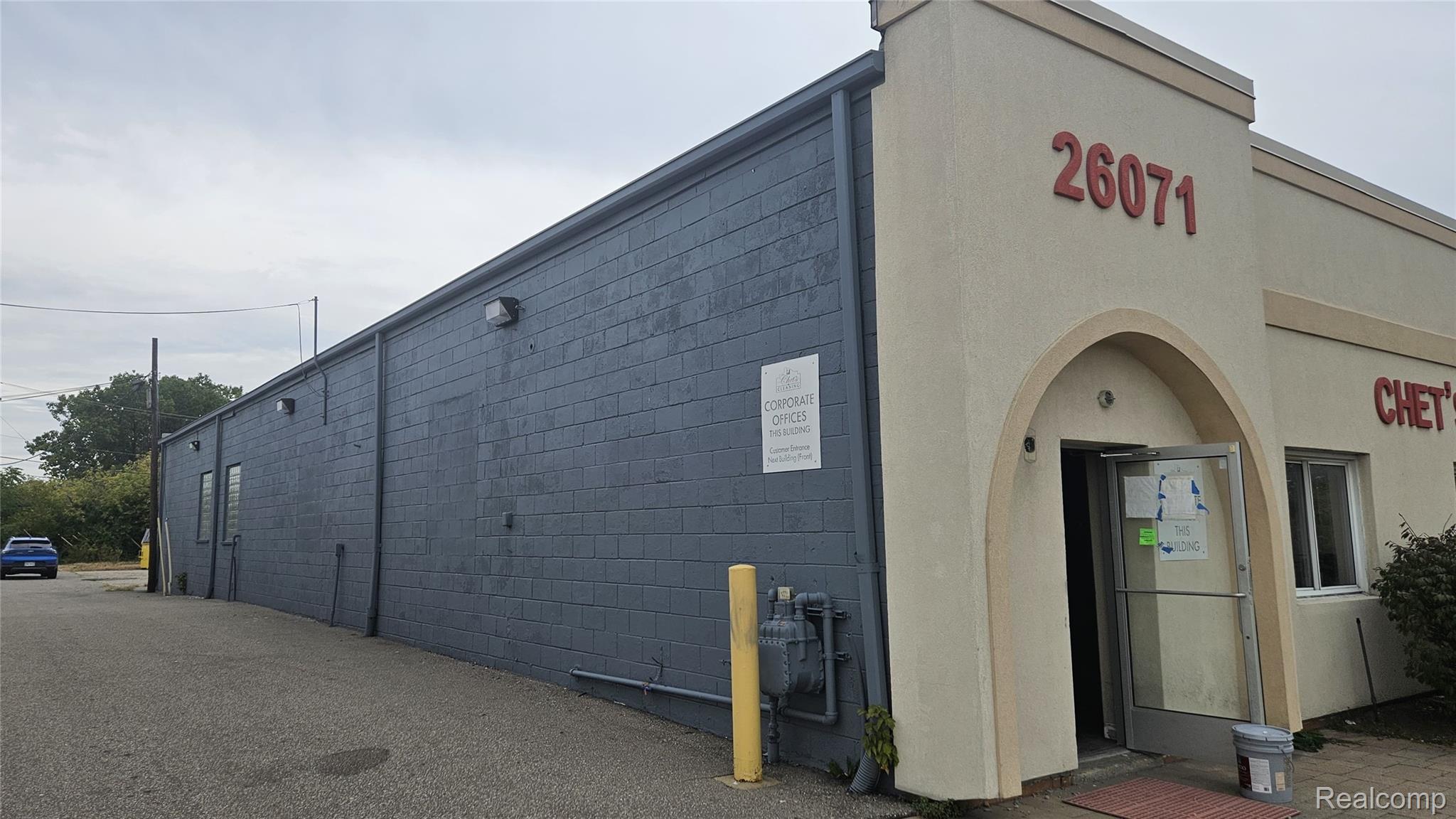 26071 Dequindre Road Madison Heights City MI 48071