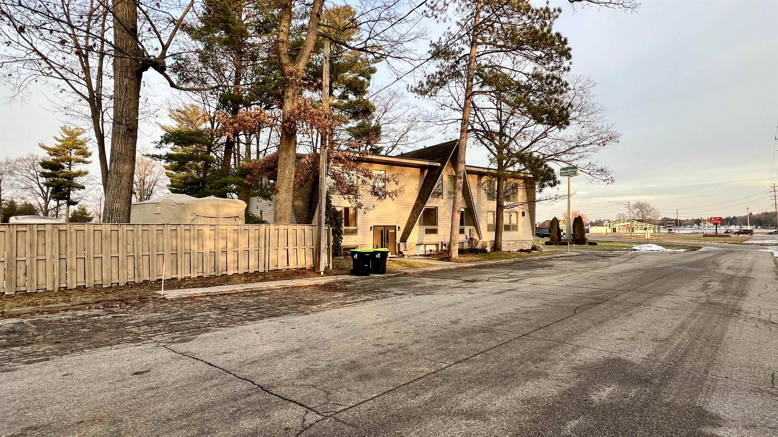 2604 Sunnyside Drive Clam Lake Township MI 49601