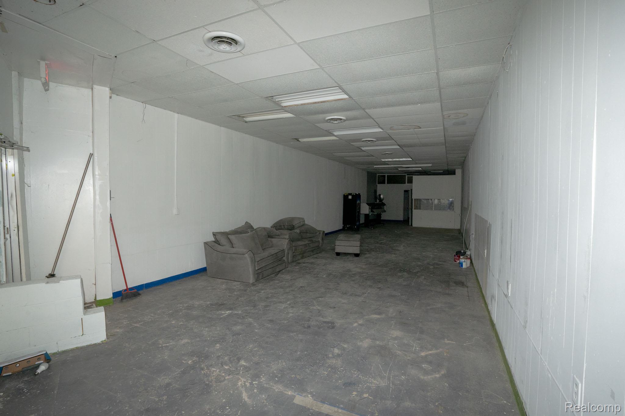 14049 Gratiot Avenue Detroit City MI 48205