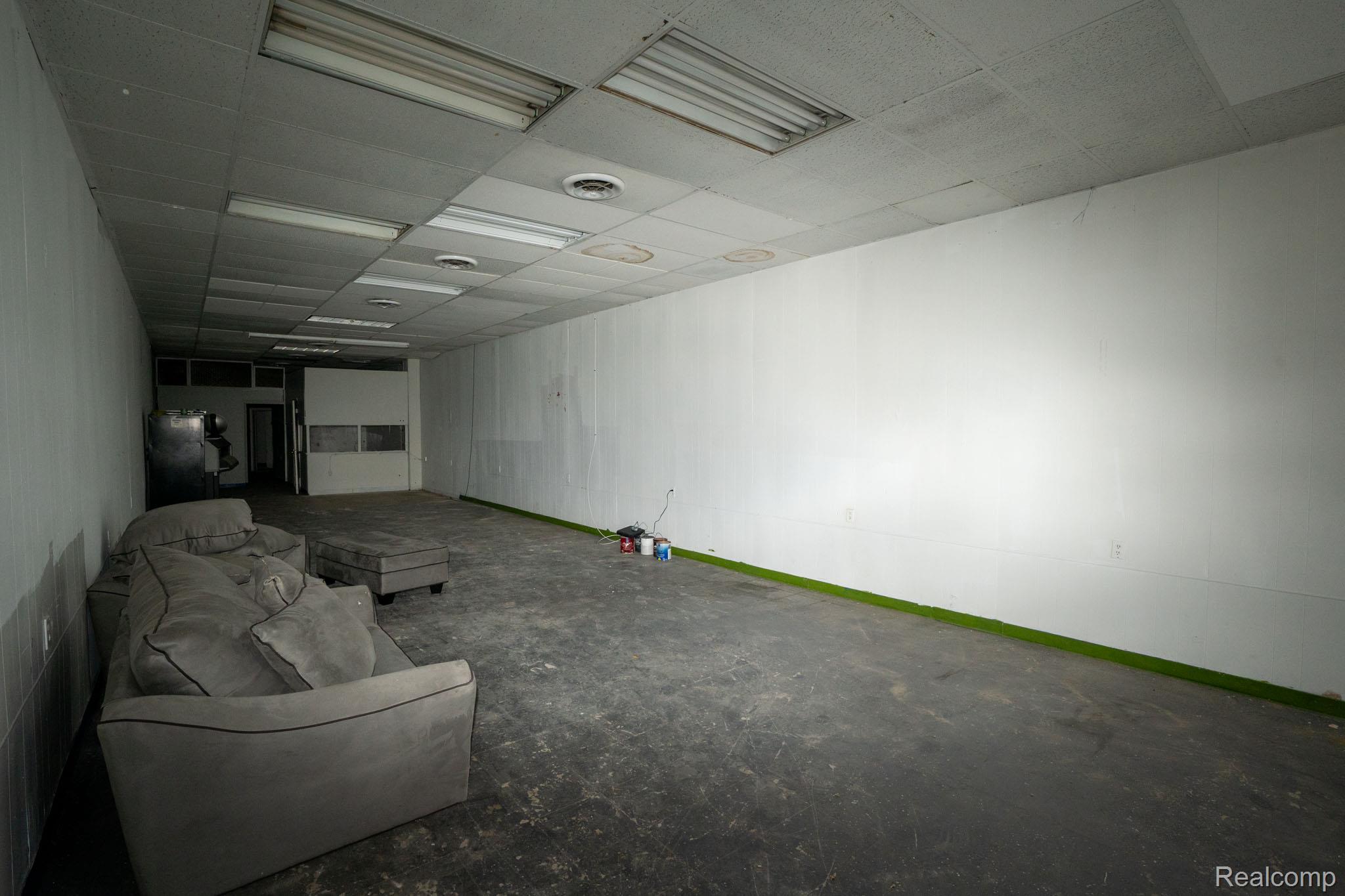 14049 Gratiot Avenue Detroit City MI 48205
