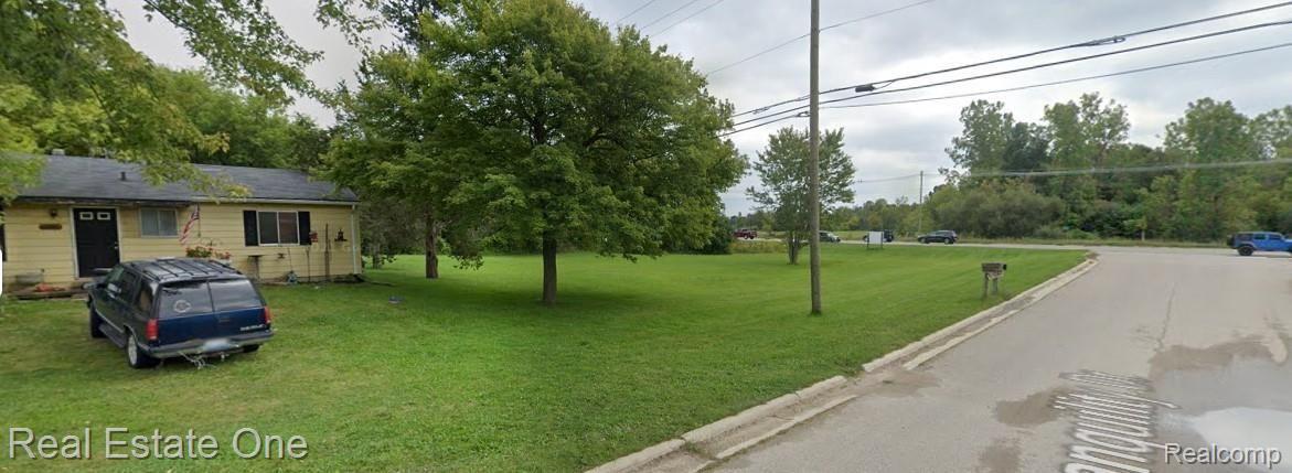 7795 Highland Road White Lake Charter Township MI 48383