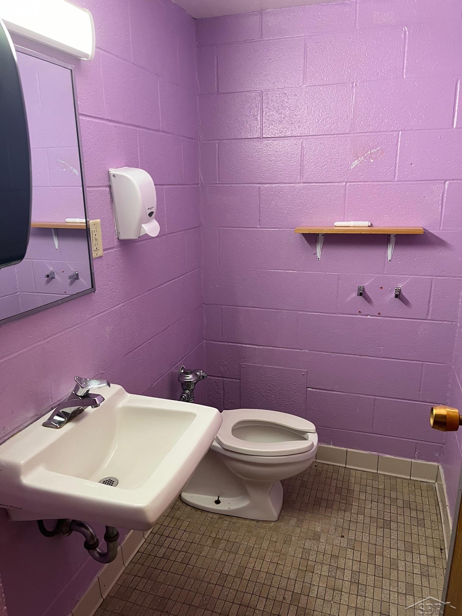 925 N River Drive Thomas Township MI 48609