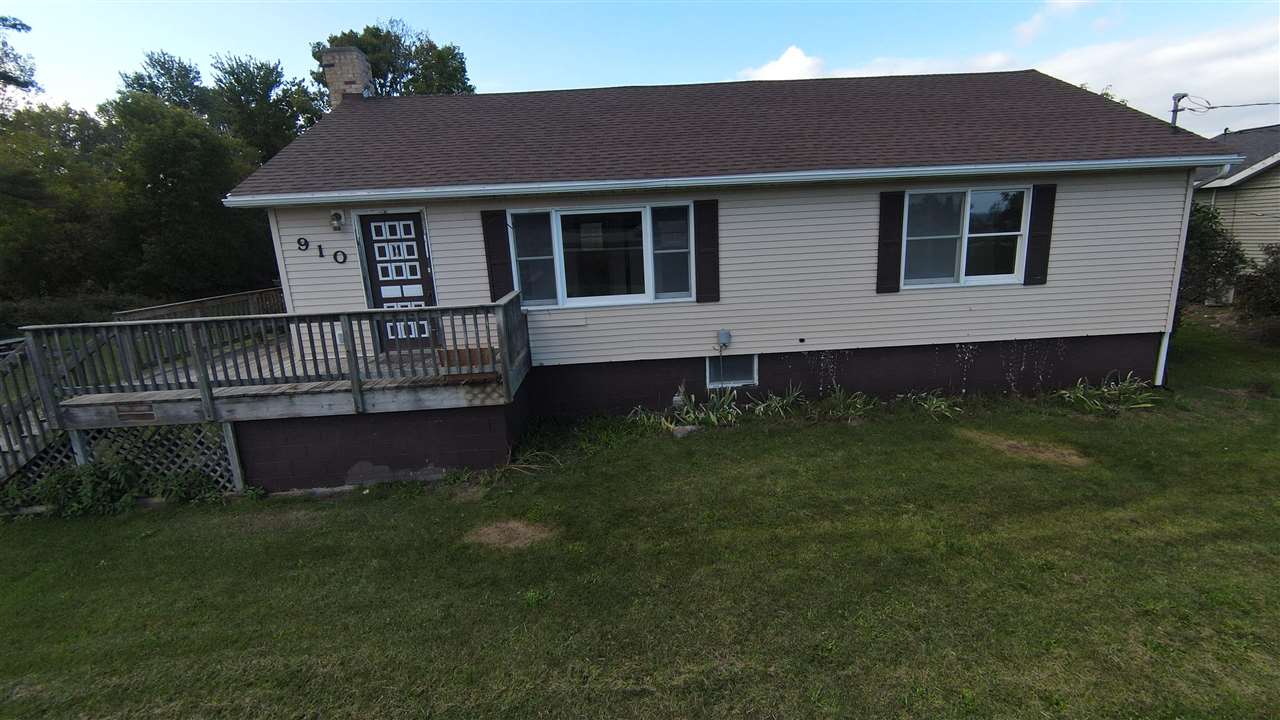 908 & 910 W Lake Tawas Township MI 48763