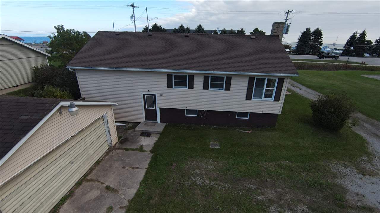 908 & 910 W Lake Tawas Township MI 48763