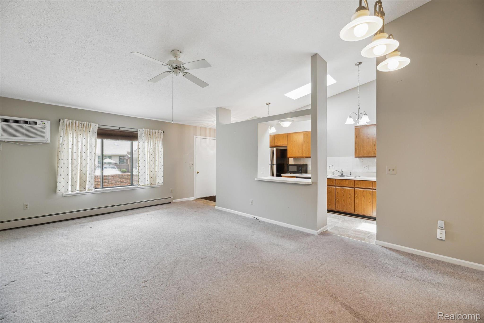 62178 Ticonderoga South Lyon City MI 48178