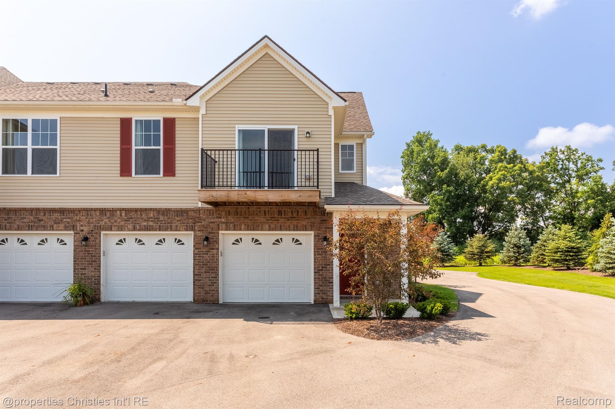 9776 Ridge Run Street Hartland Township MI 48855