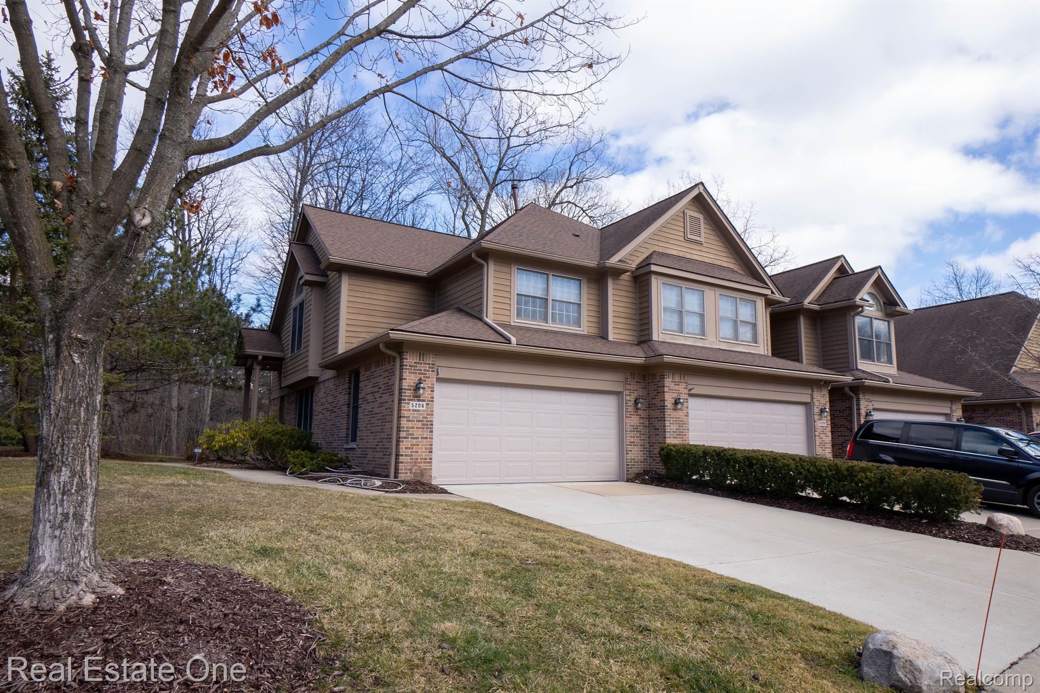 5206 Royal Vale Dearborn City MI 48126