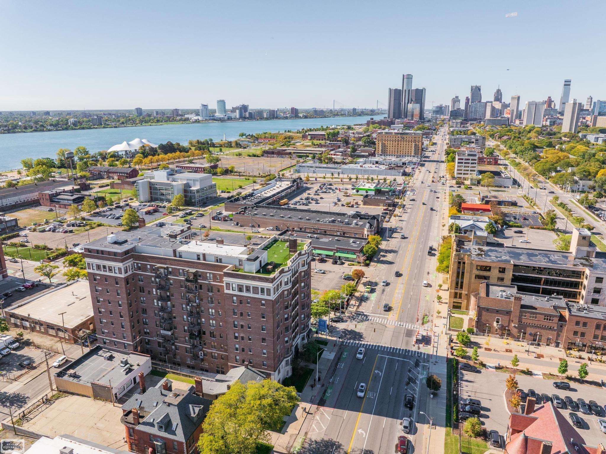 2900 E Jefferson Avenue Detroit City MI 48207