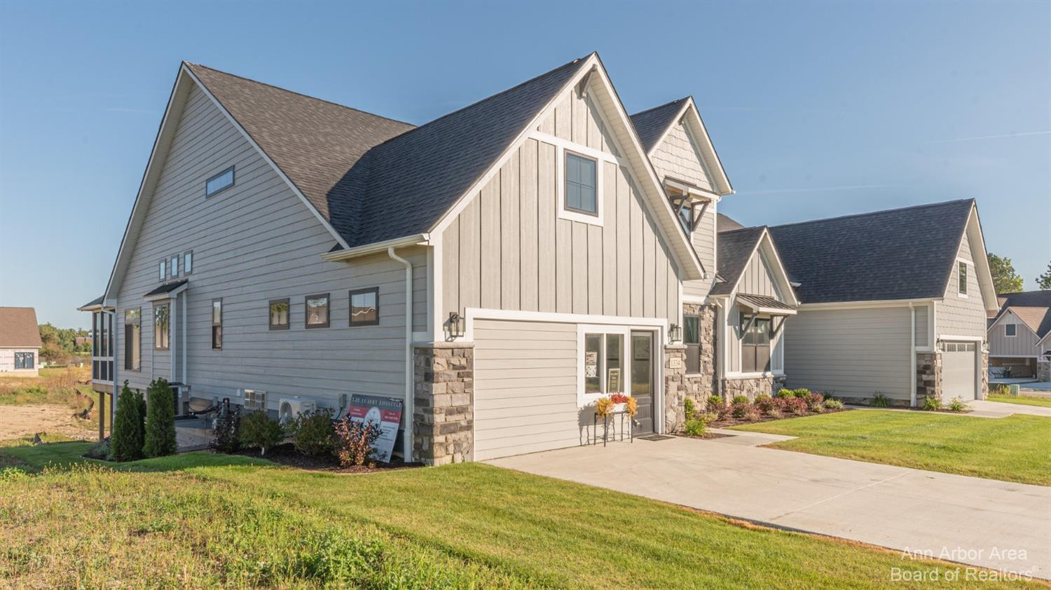 28 Black Cherry Lane Pittsfield Charter Township MI 48176