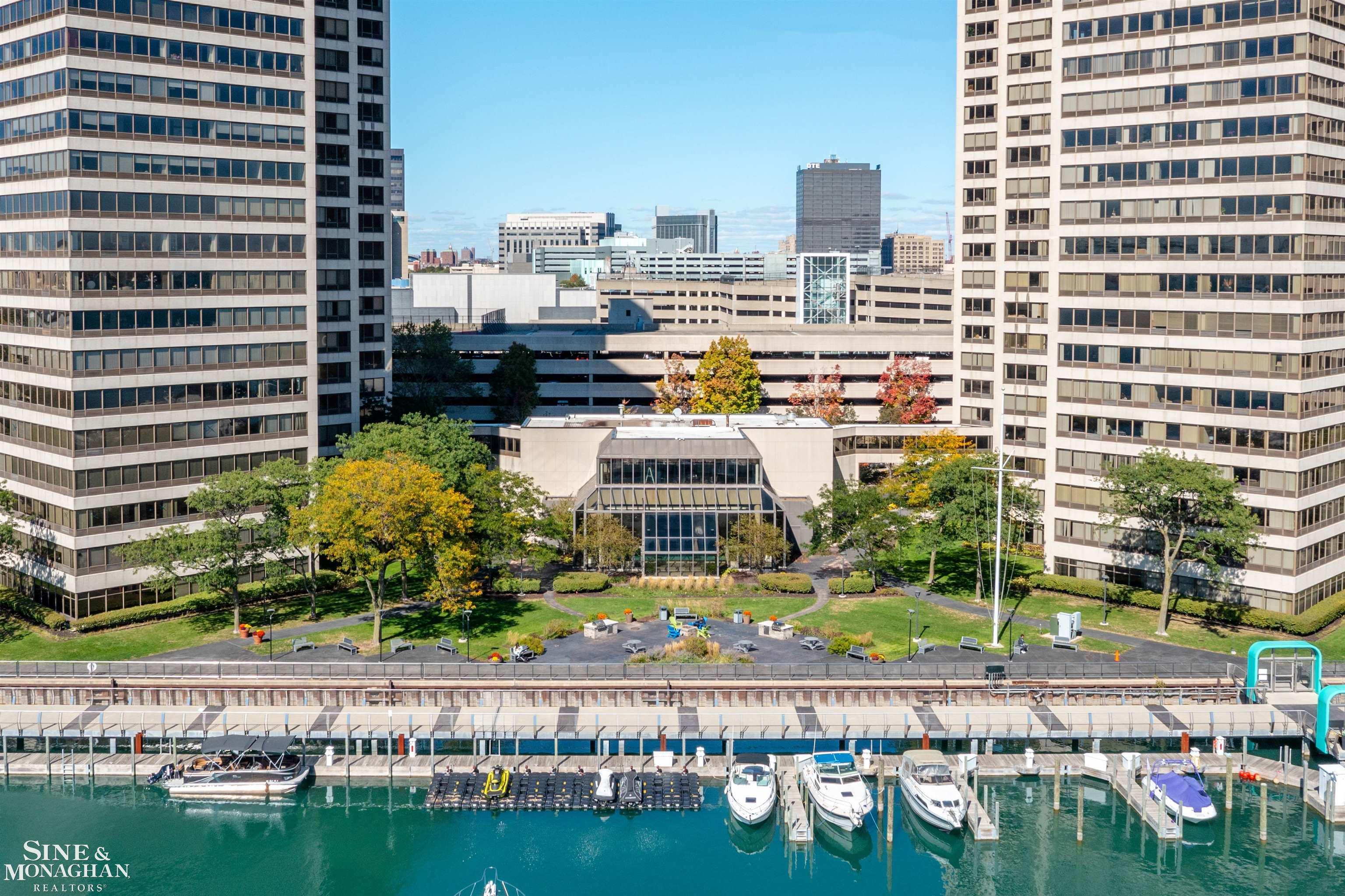 1001 W Jefferson #11e Avenue Detroit City MI 48226