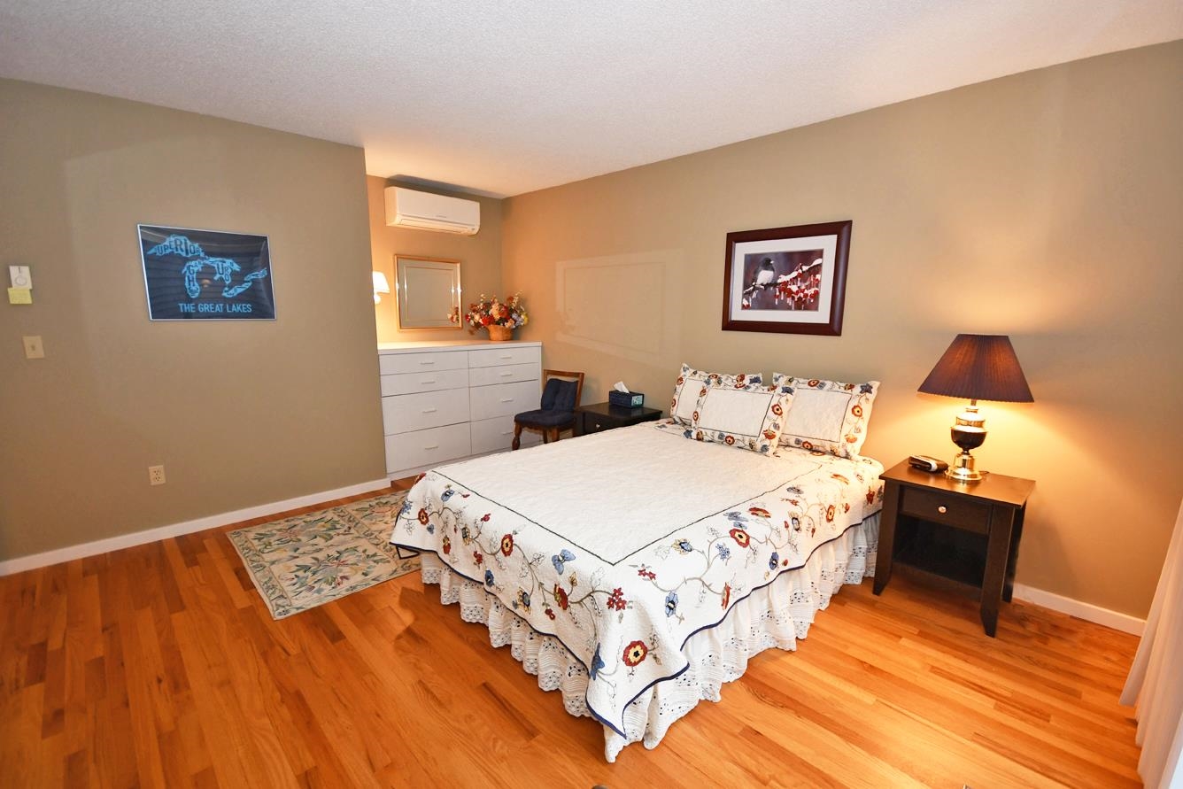 10 Vantage Pointe Glen Arbor Township MI 49630