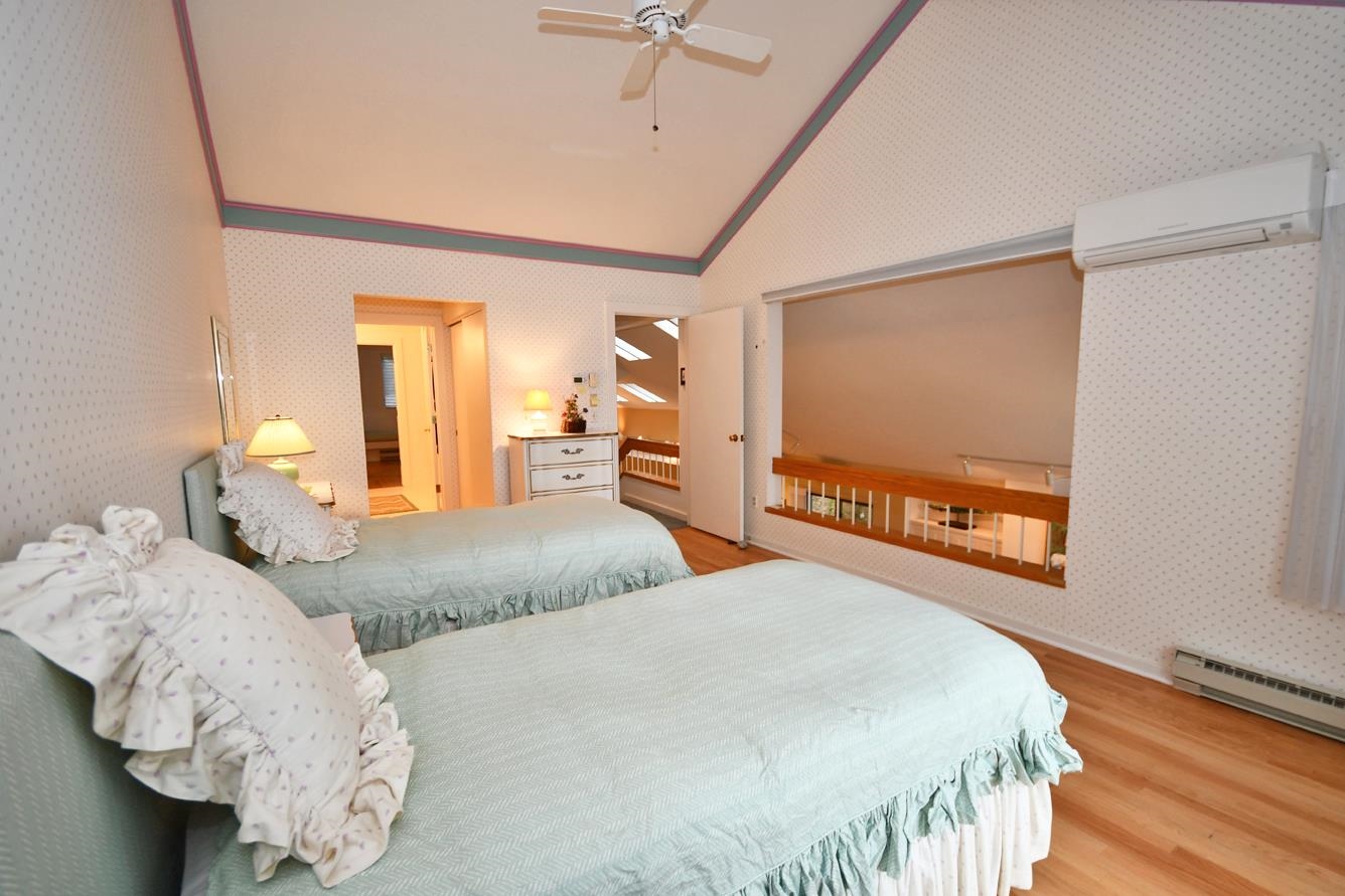 10 Vantage Pointe Glen Arbor Township MI 49630