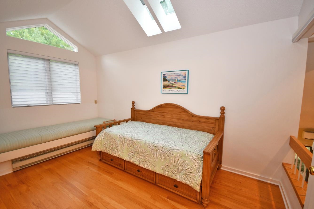 10 Vantage Pointe Glen Arbor Township MI 49630