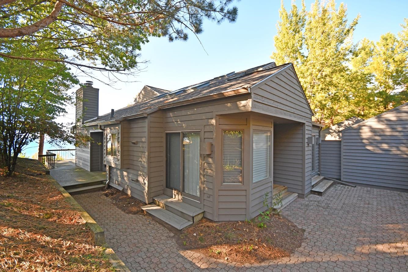 10 Vantage Pointe Glen Arbor Township MI 49630