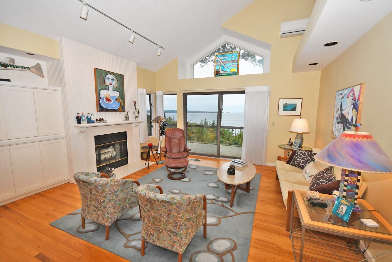 10 Vantage Pointe Glen Arbor Township MI 49630